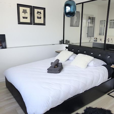 La Cite Des Coeurs Lu Parking Inclus Apartment Nantes Exterior photo